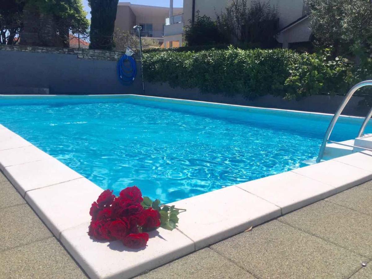 Apartment Mirella Umag Bagian luar foto
