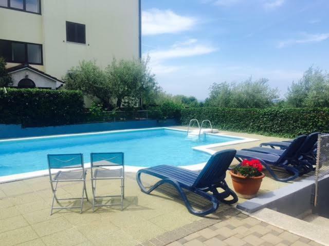 Apartment Mirella Umag Bagian luar foto